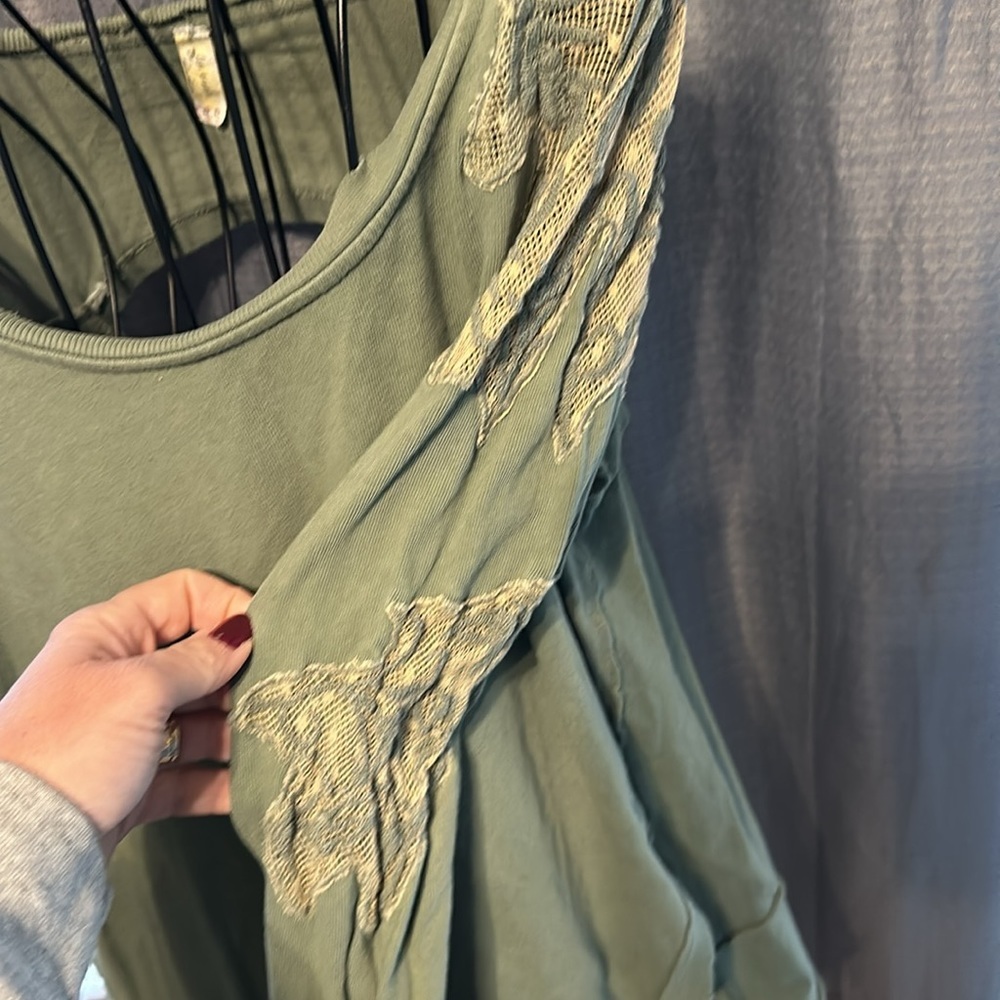 Free people long sleeve top​ - Picture 2 of 8